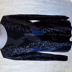 Yansi Fugel Wool, Ultrafine 100%. Size Medium